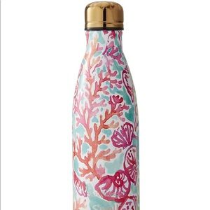 New Lilly Pulitzer S’well Bottle 17 oz